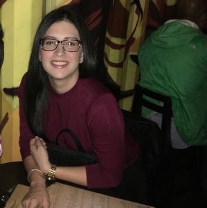 Meet your Posher, Laura